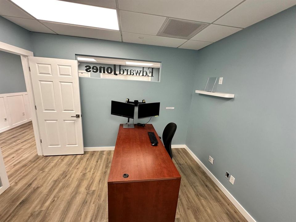 Int Office