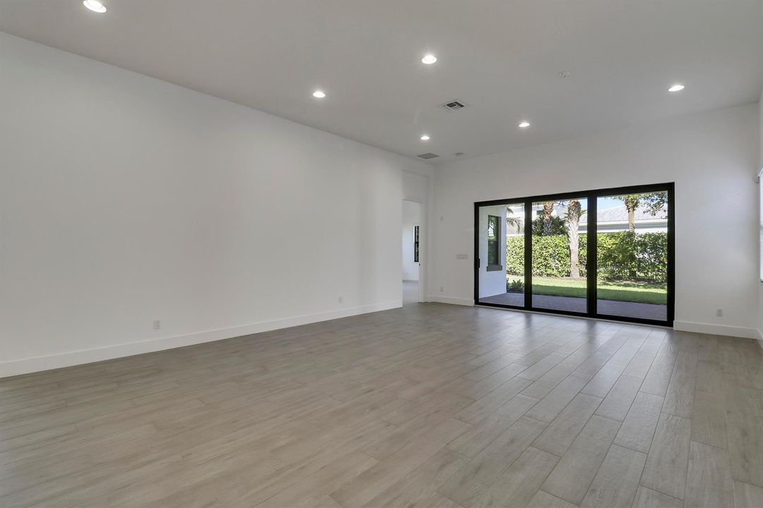 House3-30