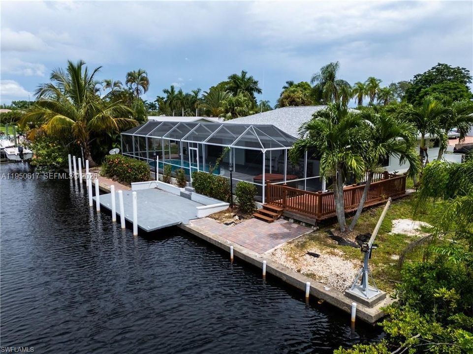 For Sale: $825,000 (3 beds, 2 baths, 2086 Square Feet)