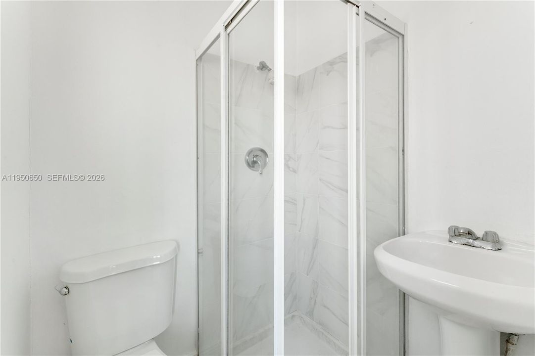 En Venta: $724,900 (2 camas, 2 baños, 1288 Pies cuadrados)