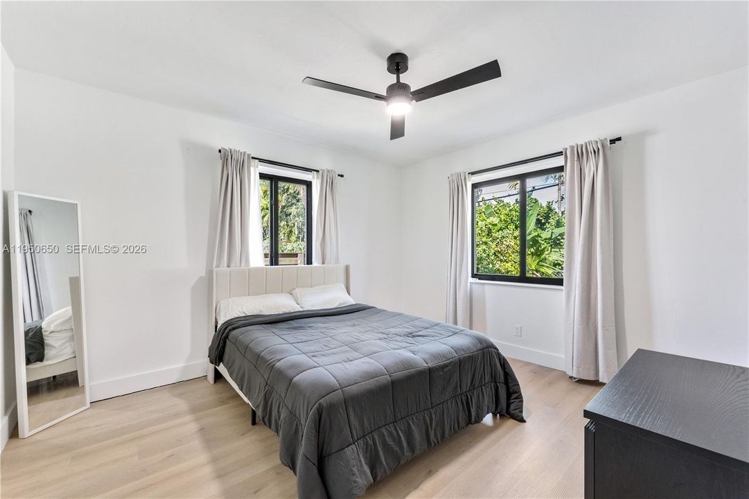 En Venta: $724,900 (2 camas, 2 baños, 1288 Pies cuadrados)