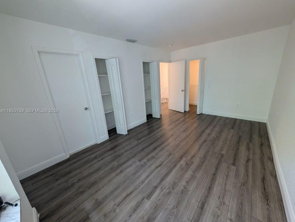 На продажу: $375,000 (2 спален, 2 ванн, 1009 Квадратных фут)