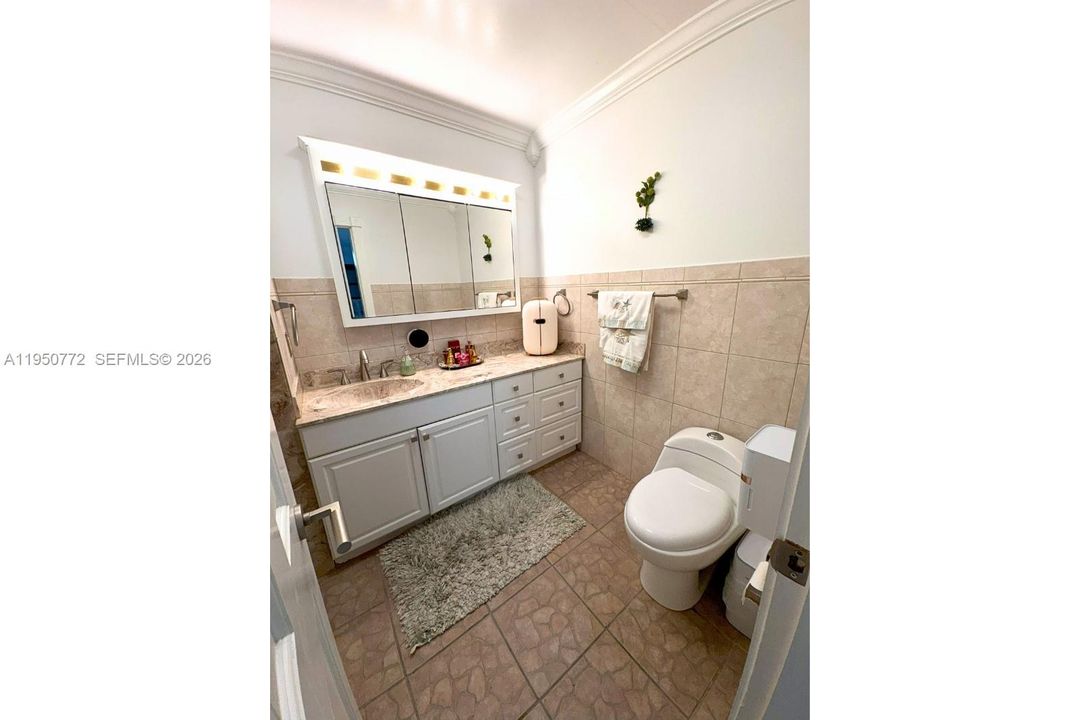 На продажу: $339,000 (3 спален, 2 ванн, 1600 Квадратных фут)