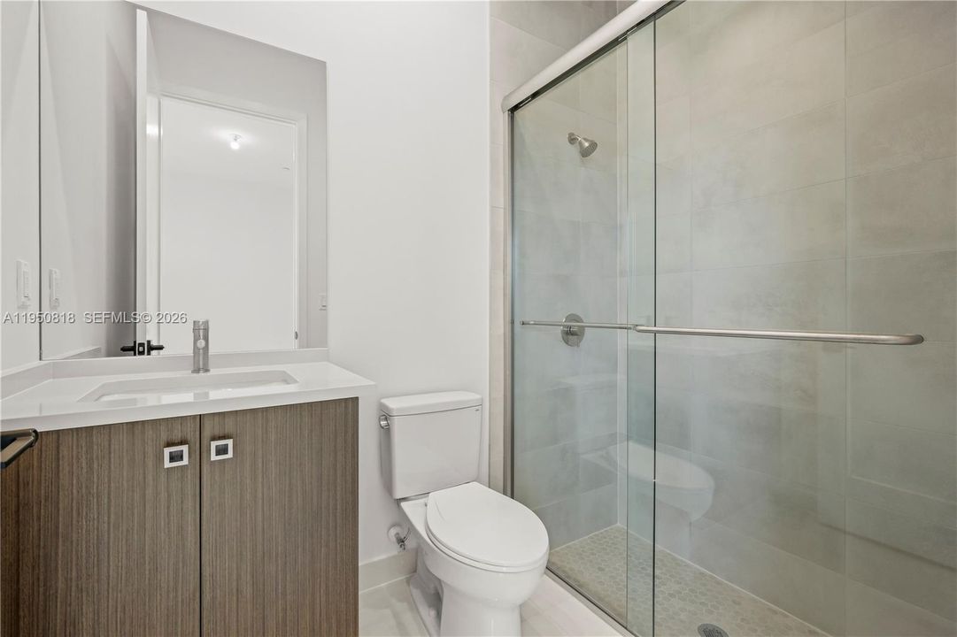 For Sale: $2,450,000 (5 beds, 5 baths, 5334 Square Feet)