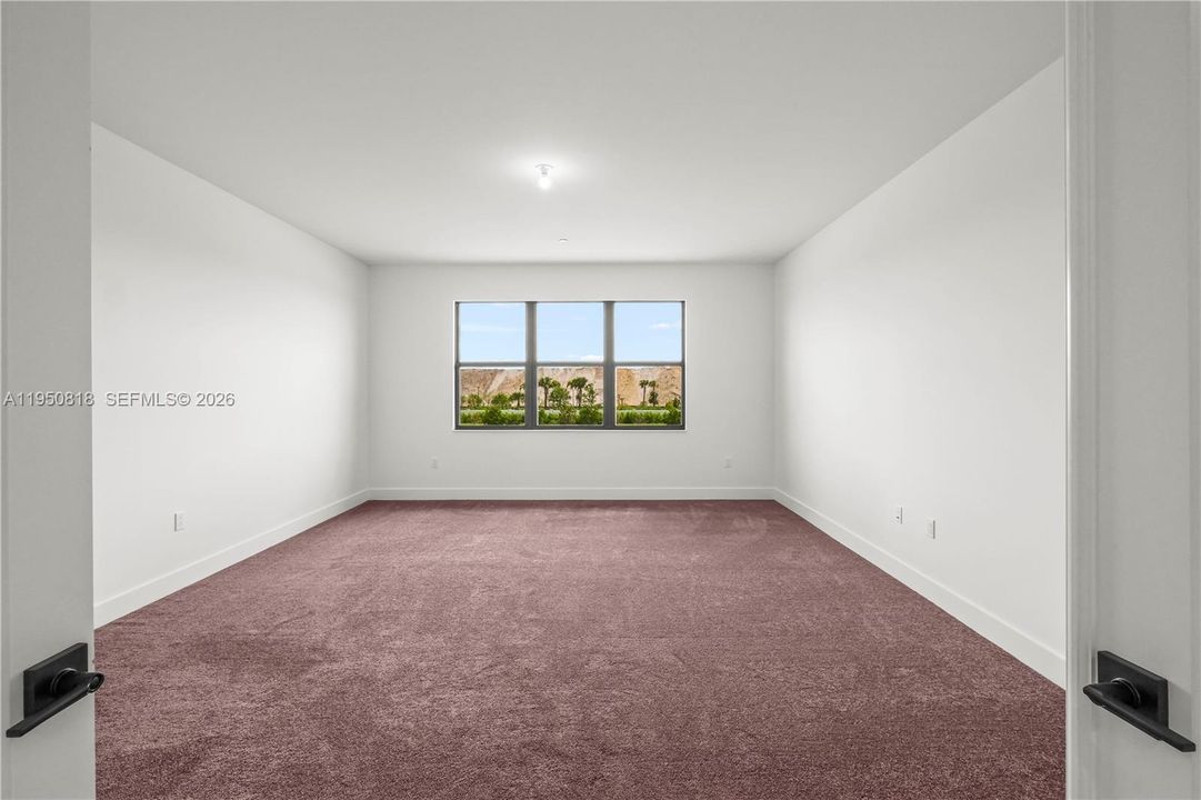 For Sale: $2,450,000 (5 beds, 5 baths, 5334 Square Feet)