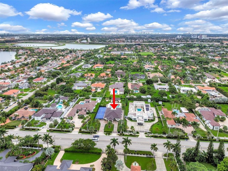 For Sale: $3,150,000 (5 beds, 4 baths, 3702 Square Feet)