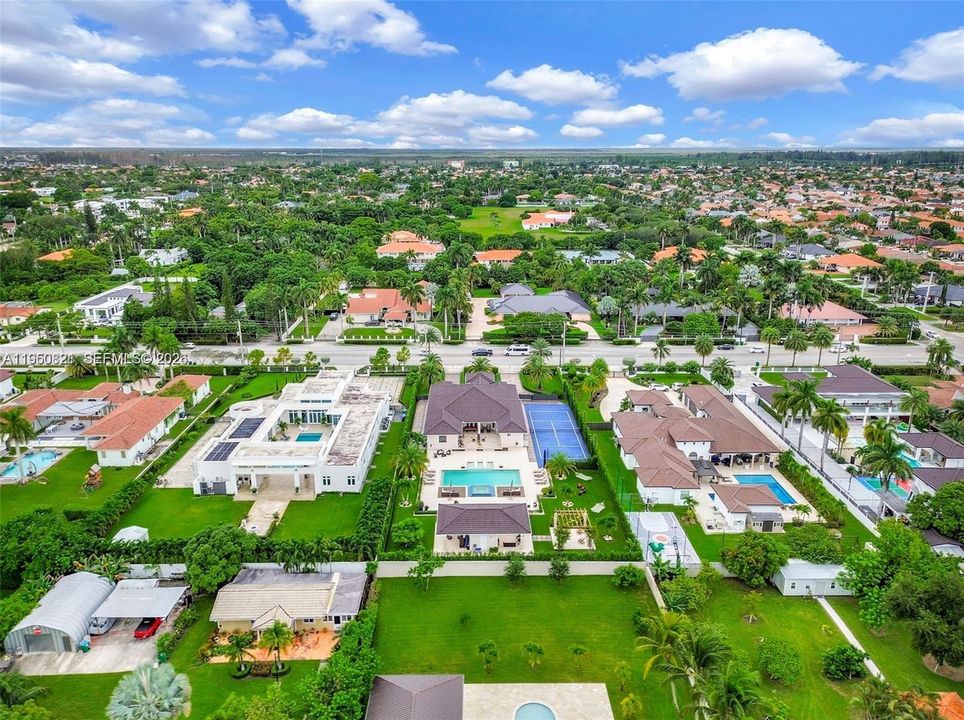 For Sale: $3,150,000 (5 beds, 4 baths, 3702 Square Feet)
