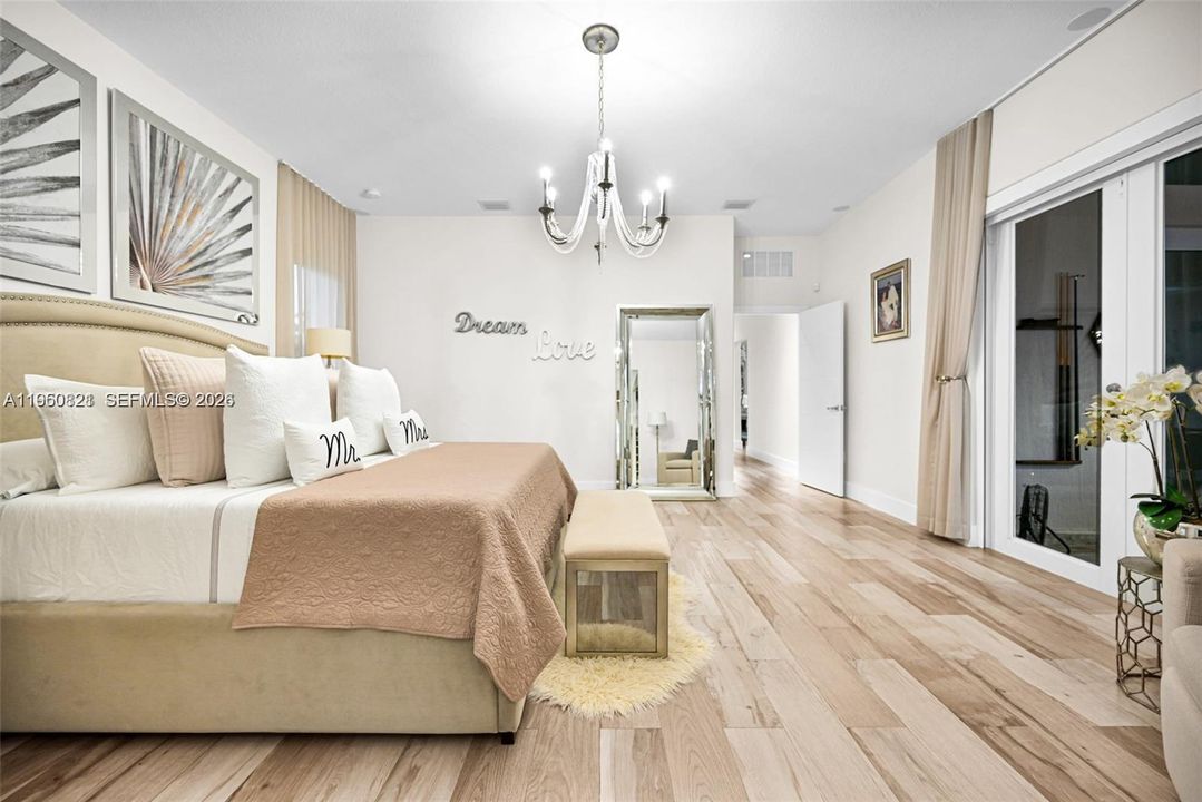 For Sale: $3,150,000 (5 beds, 4 baths, 3702 Square Feet)