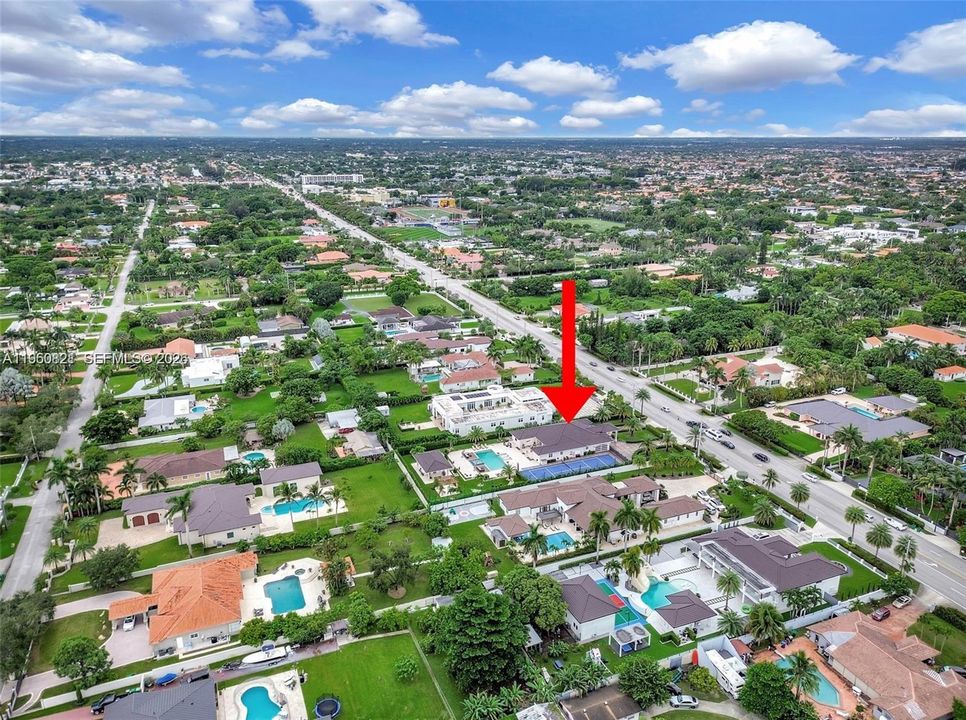 For Sale: $3,150,000 (5 beds, 4 baths, 3702 Square Feet)