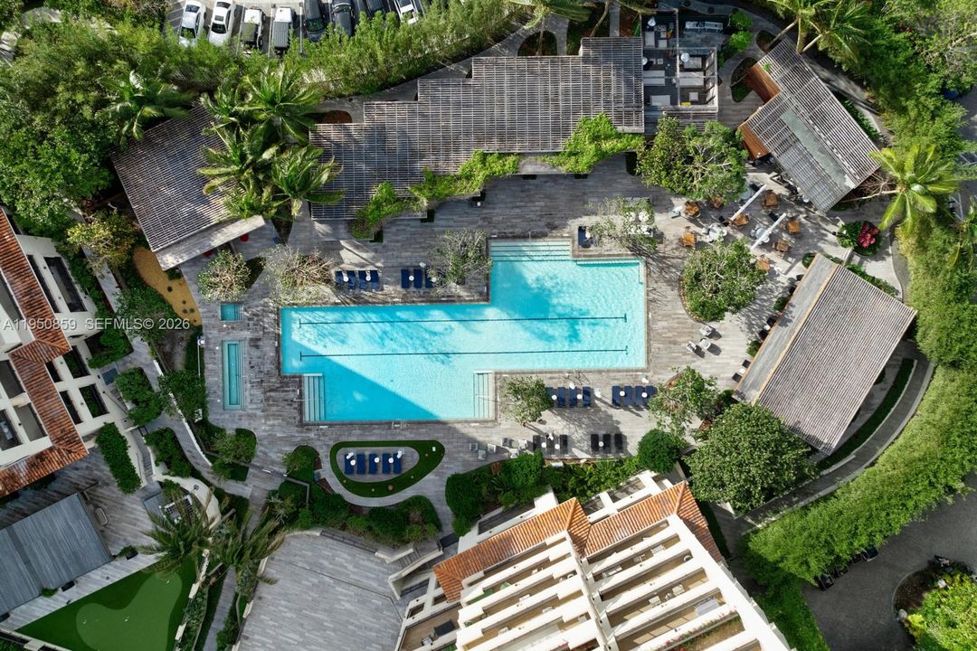 En Venta: $12,995,000 (3 camas, 3 baños, 3620 Pies cuadrados)