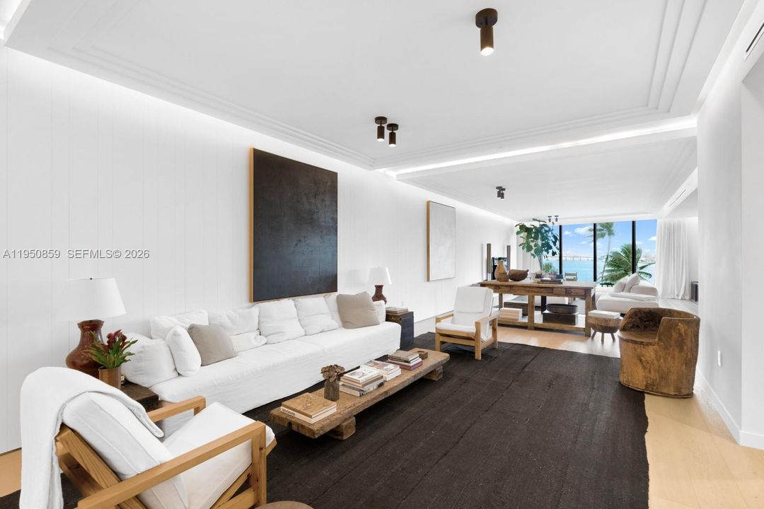En Venta: $12,995,000 (3 camas, 3 baños, 3620 Pies cuadrados)