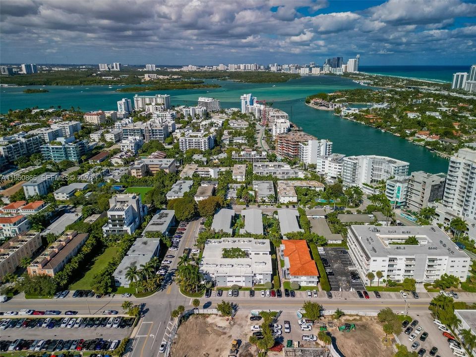 На продажу: $599,000 (3 спален, 2 ванн, 1298 Квадратных фут)