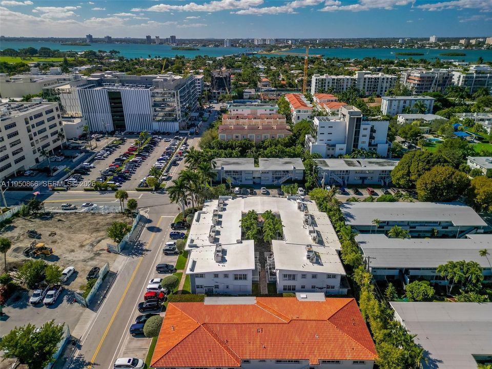На продажу: $599,000 (3 спален, 2 ванн, 1298 Квадратных фут)
