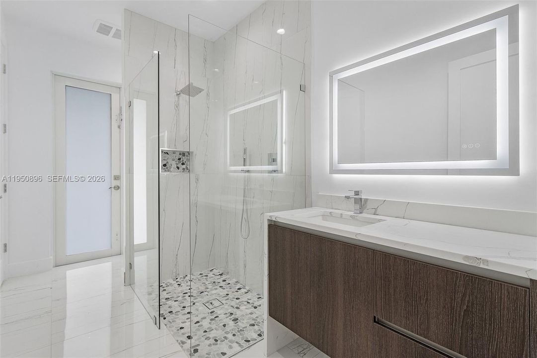 Recently Rented: $4,250 (4 beds, 3 baths, 0 Square Feet)