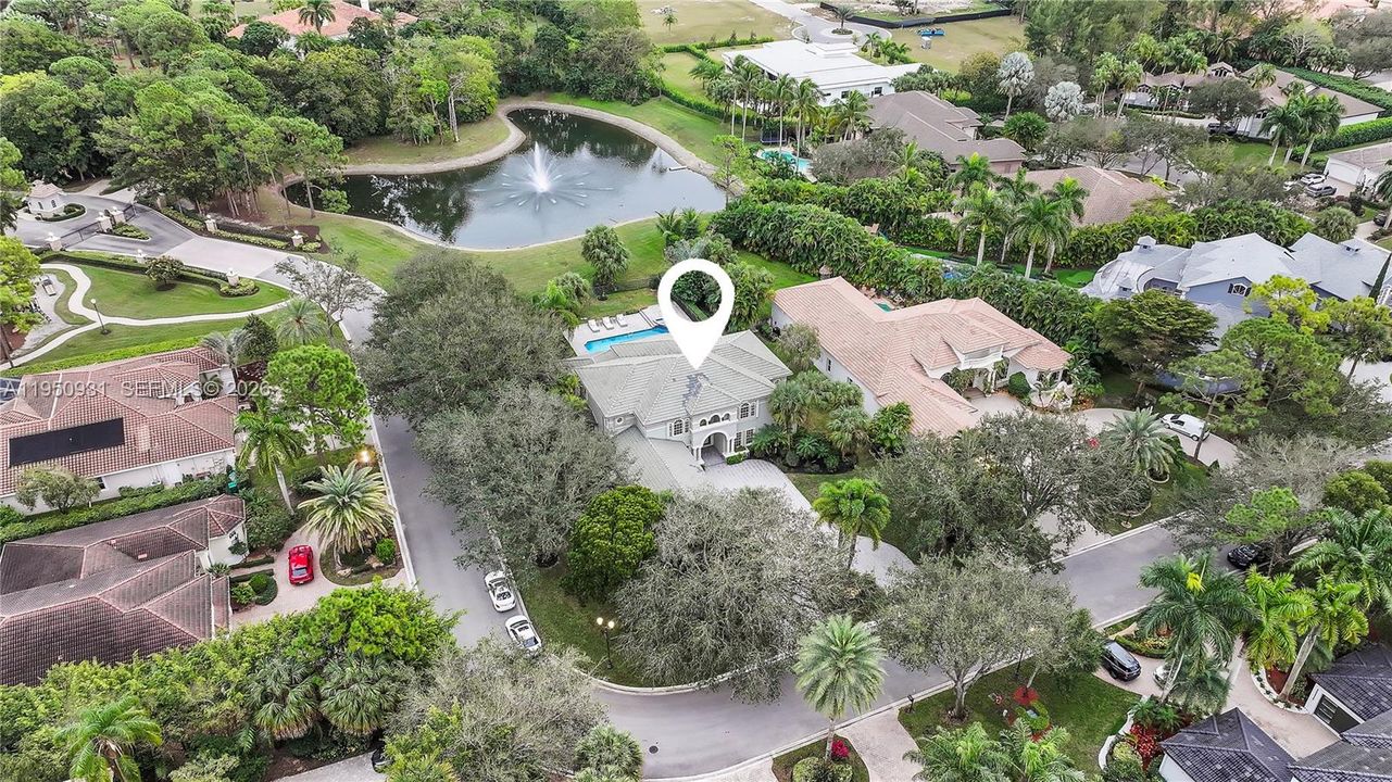 En Venta: $2,099,000 (5 camas, 5 baños, 5007 Pies cuadrados)