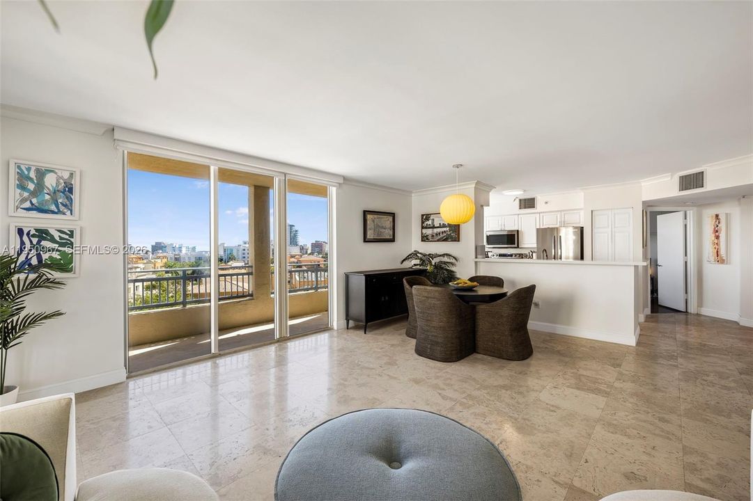 For Sale: $1,200,000 (2 beds, 2 baths, 1130 Square Feet)