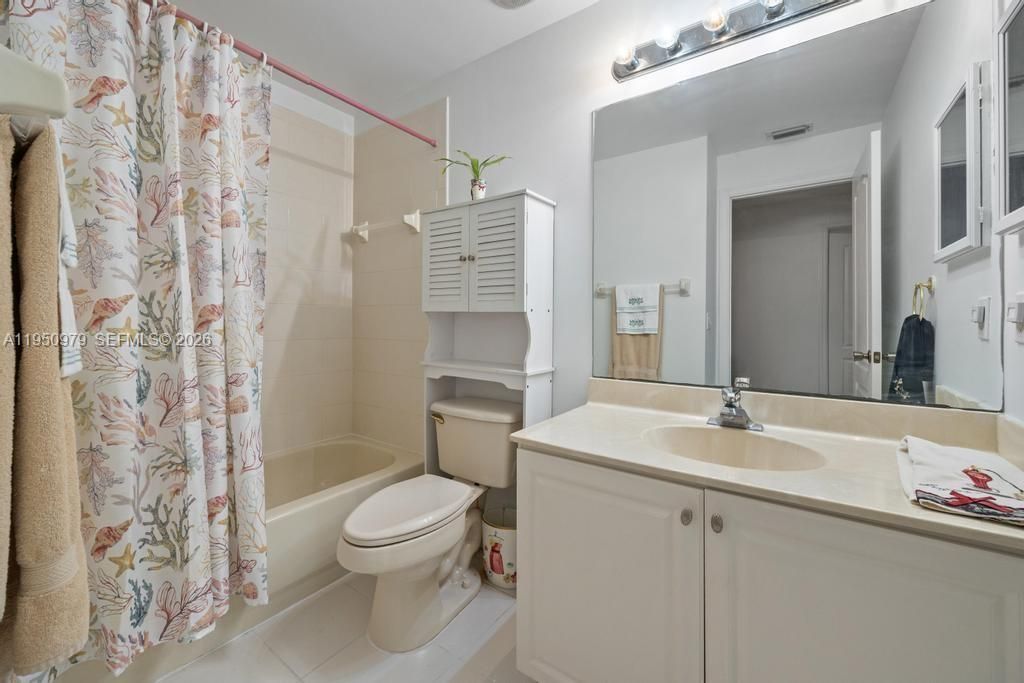 На продажу: $409,999 (3 спален, 2 ванн, 1598 Квадратных фут)