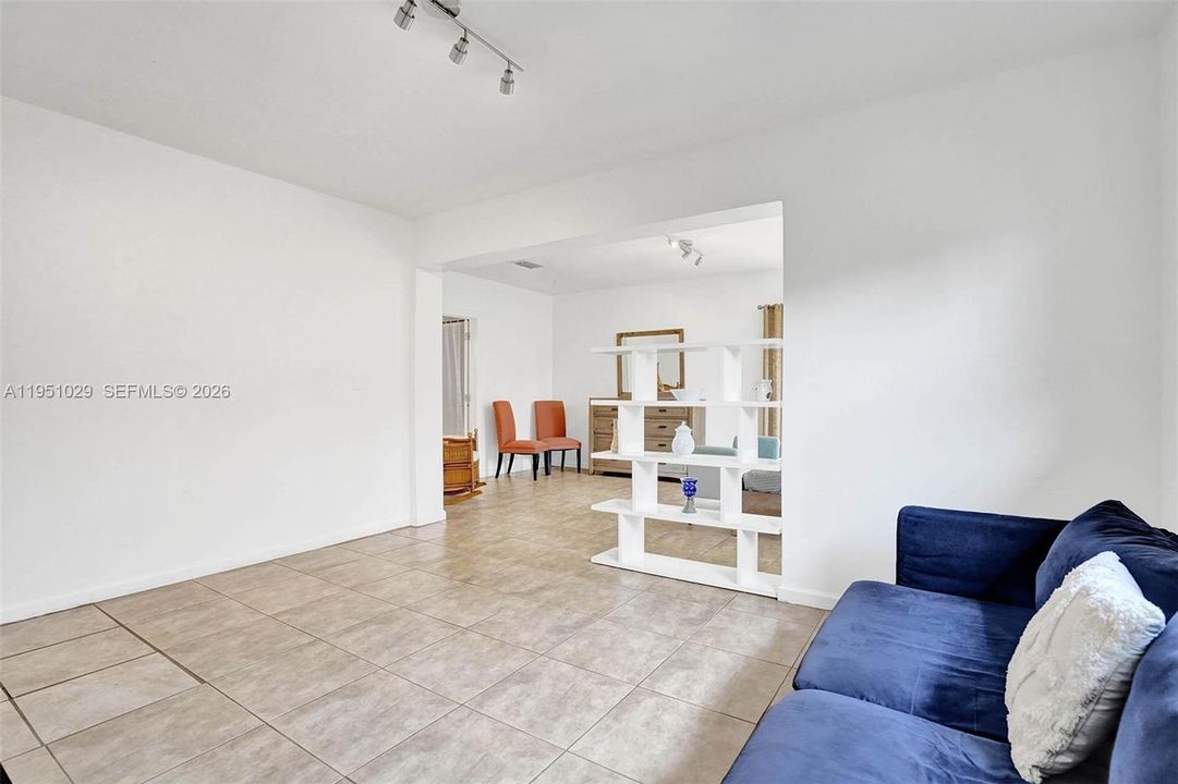 For Sale: $1,350,000 (4 beds, 3 baths, 1663 Square Feet)