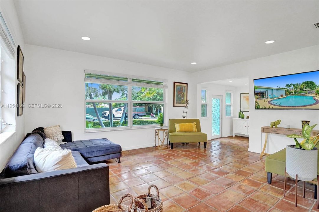 For Sale: $1,350,000 (4 beds, 3 baths, 1663 Square Feet)