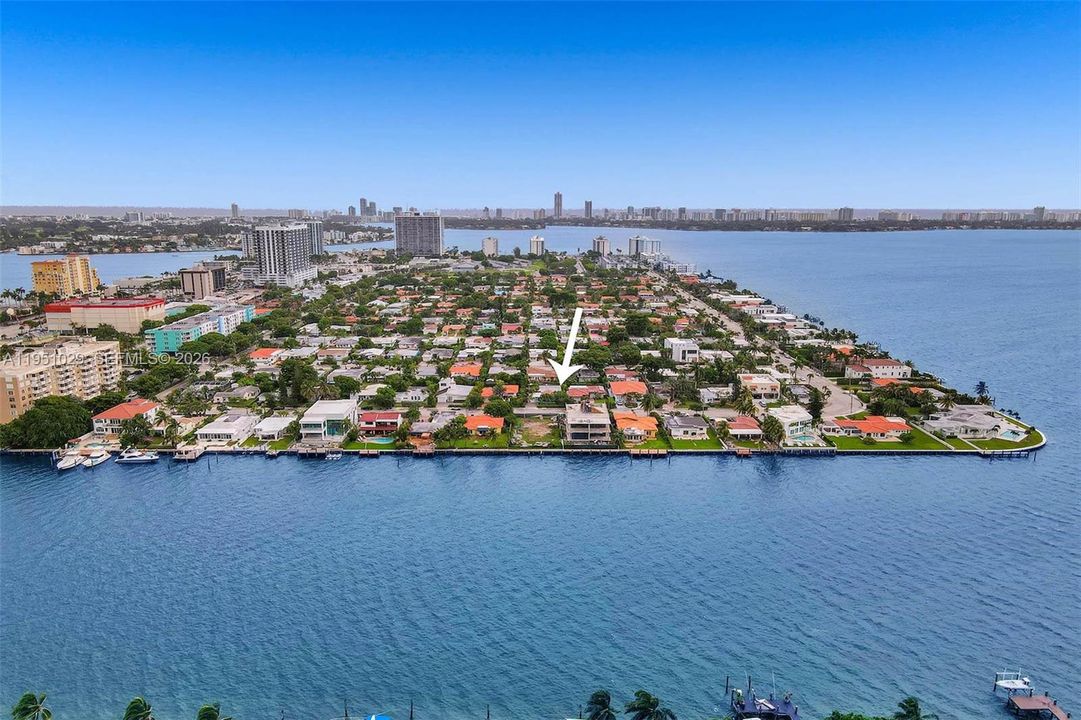 For Sale: $1,350,000 (4 beds, 3 baths, 1663 Square Feet)