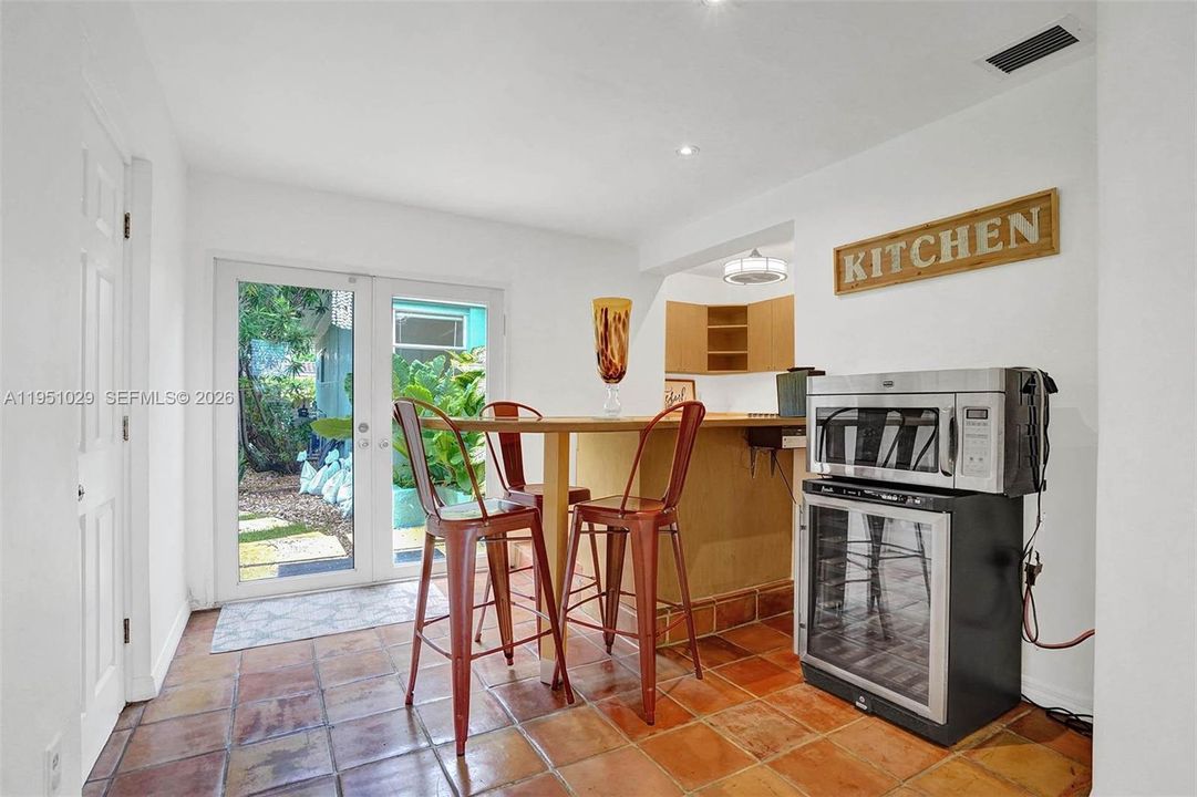 For Sale: $1,350,000 (4 beds, 3 baths, 1663 Square Feet)