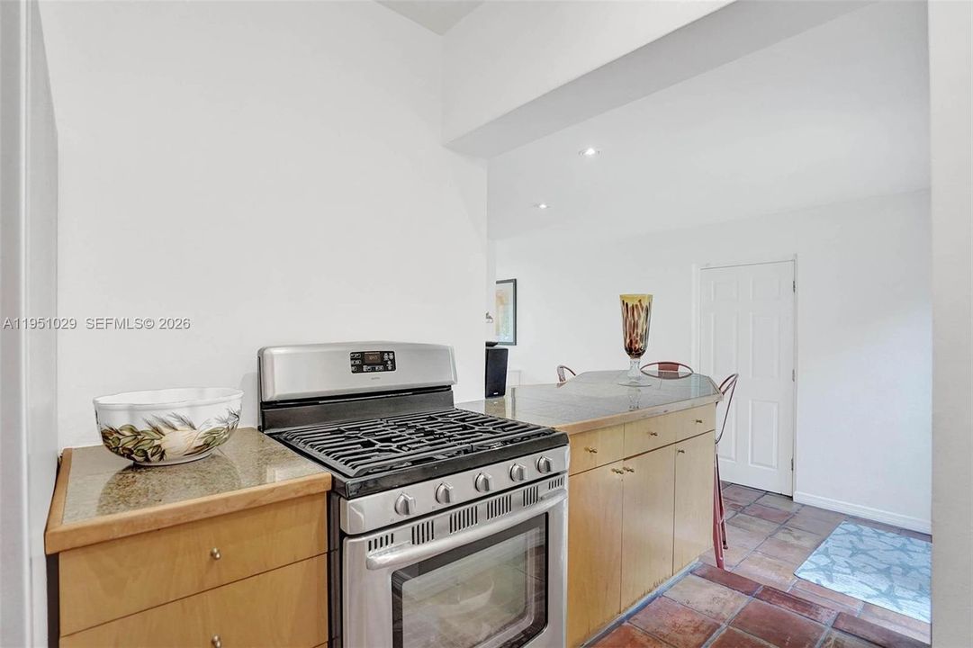 For Sale: $1,350,000 (4 beds, 3 baths, 1663 Square Feet)