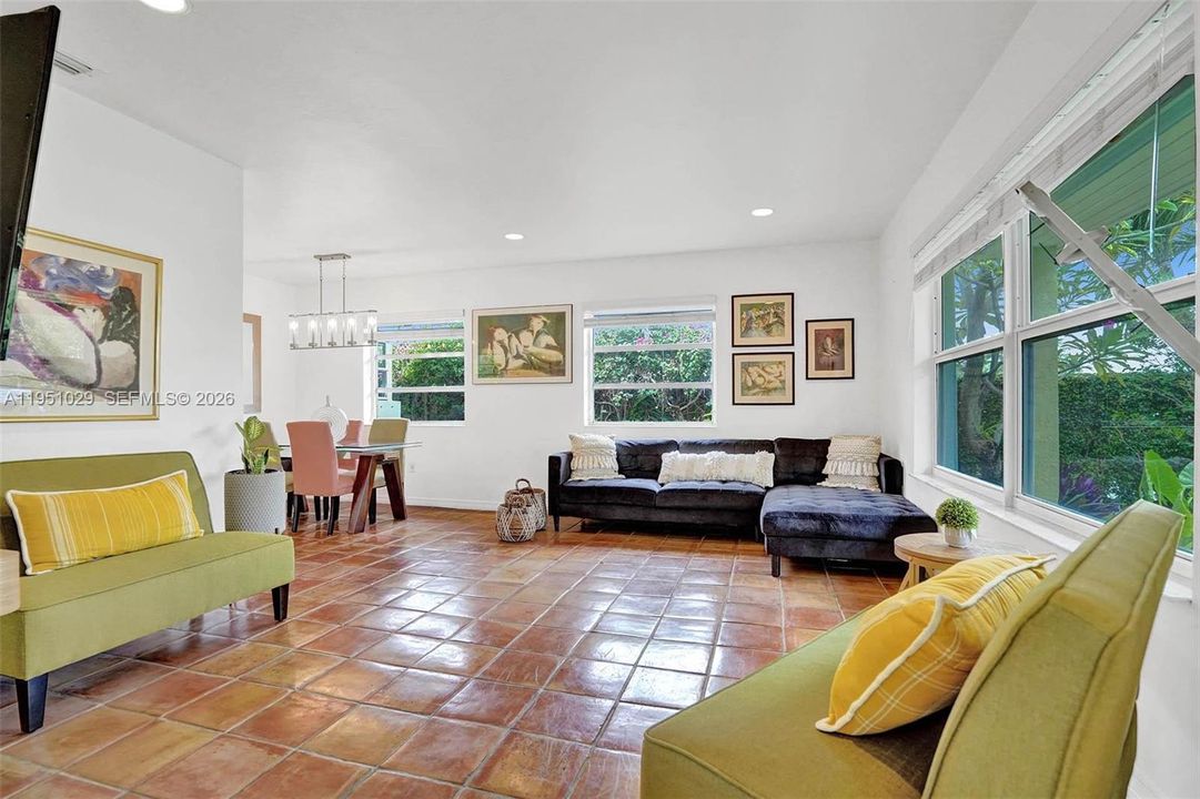 For Sale: $1,350,000 (4 beds, 3 baths, 1663 Square Feet)