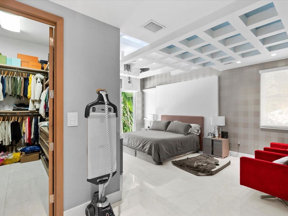 72-Bedroom