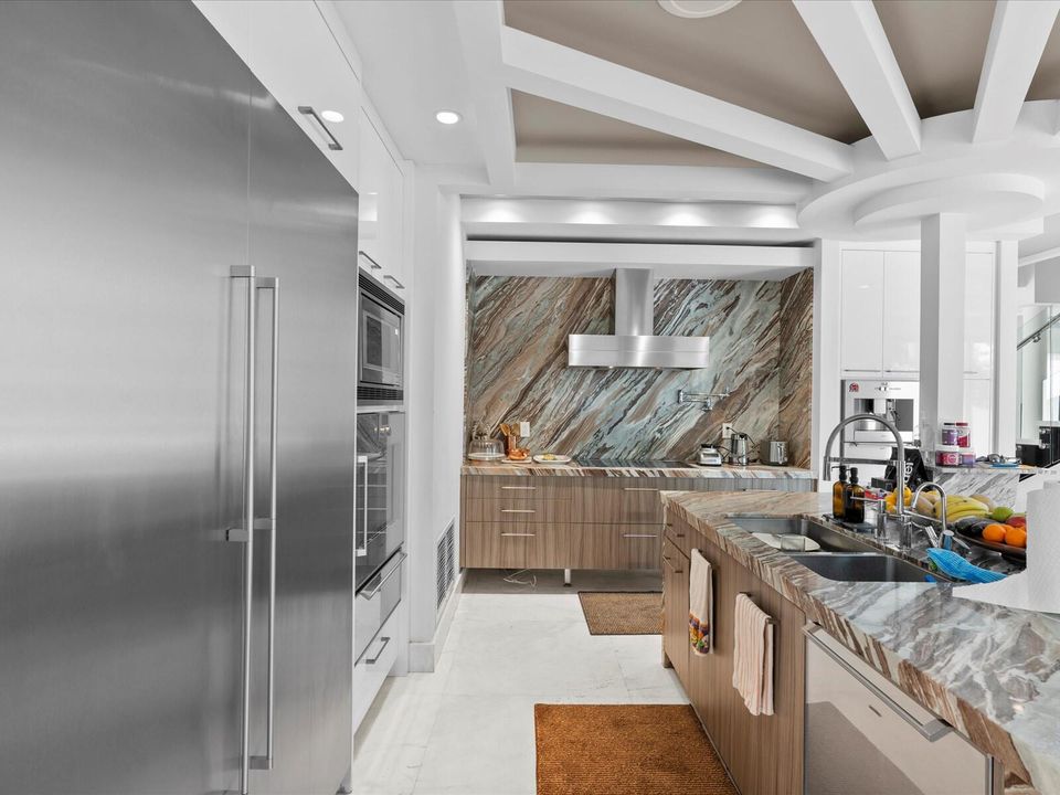 56-Kitchen
