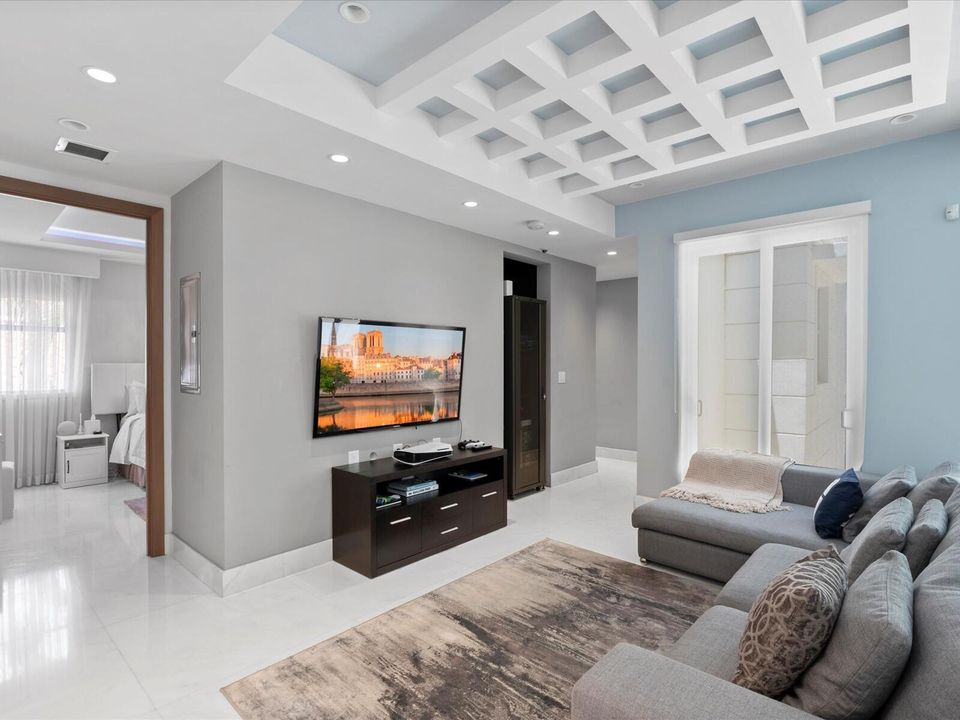 69-Upstairs Living