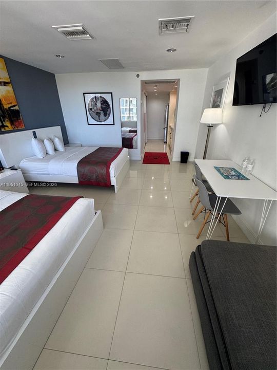For Sale: $119,000 (0 beds, 1 baths, 410 Square Feet)