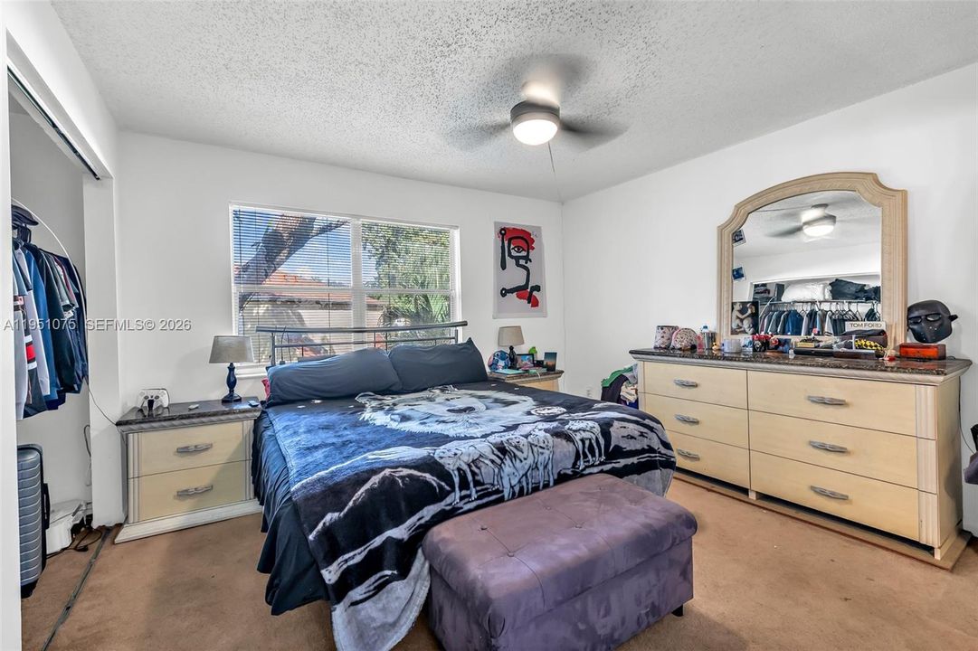 En Venta: $189,000 (2 camas, 2 baños, 1030 Pies cuadrados)