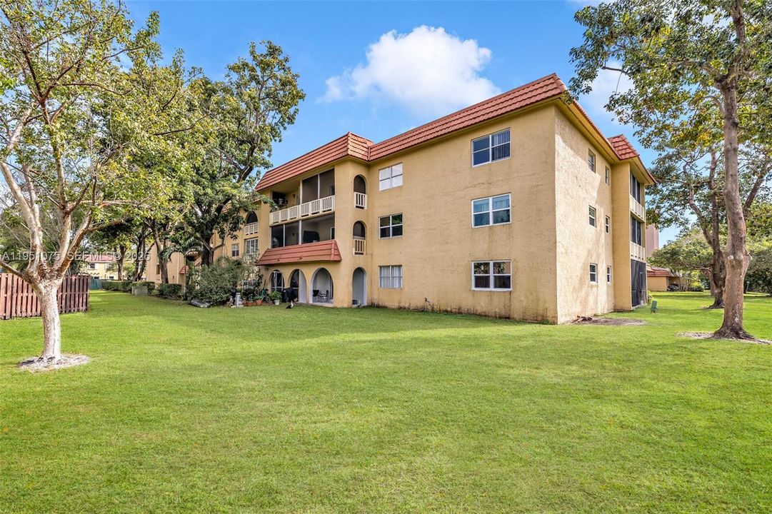 En Venta: $189,000 (2 camas, 2 baños, 1030 Pies cuadrados)