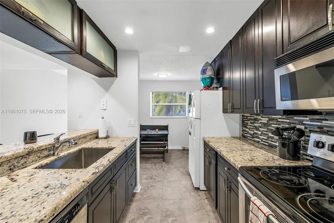 En Venta: $189,000 (2 camas, 2 baños, 1030 Pies cuadrados)