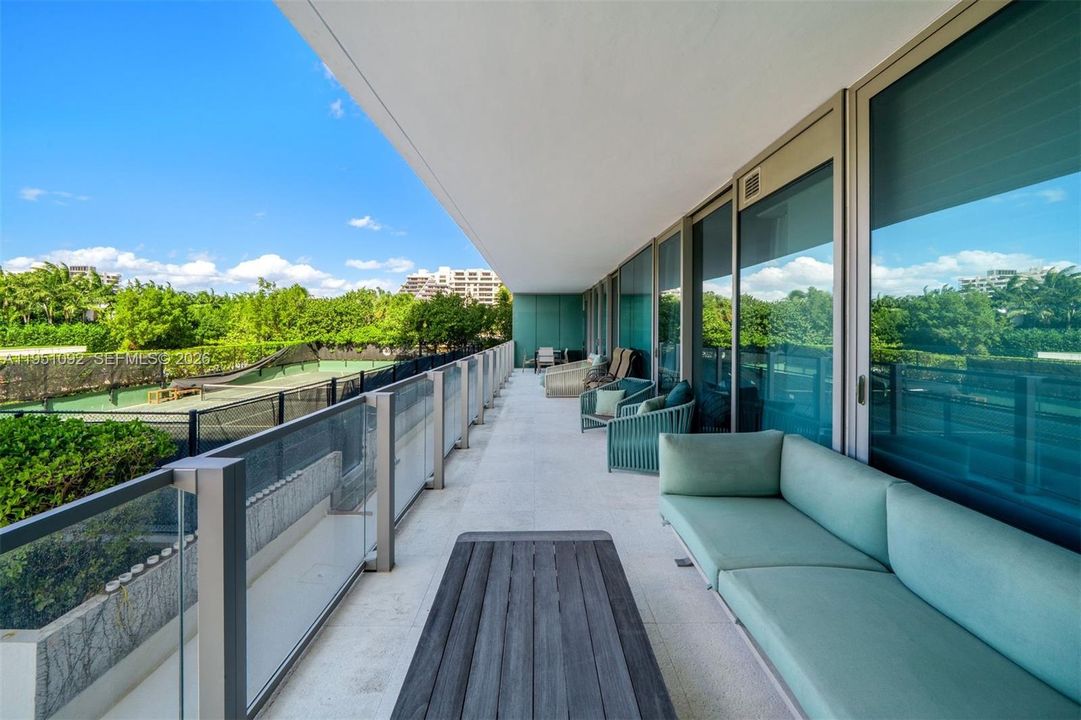 En Venta: $3,750,000 (2 camas, 3 baños, 1830 Pies cuadrados)
