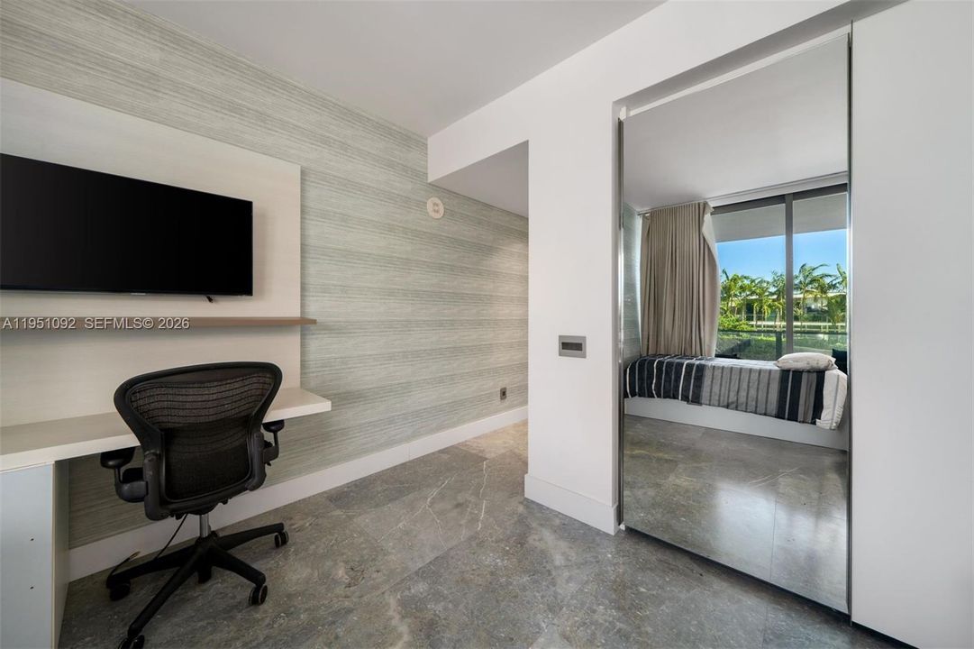 En Venta: $3,750,000 (2 camas, 3 baños, 1830 Pies cuadrados)