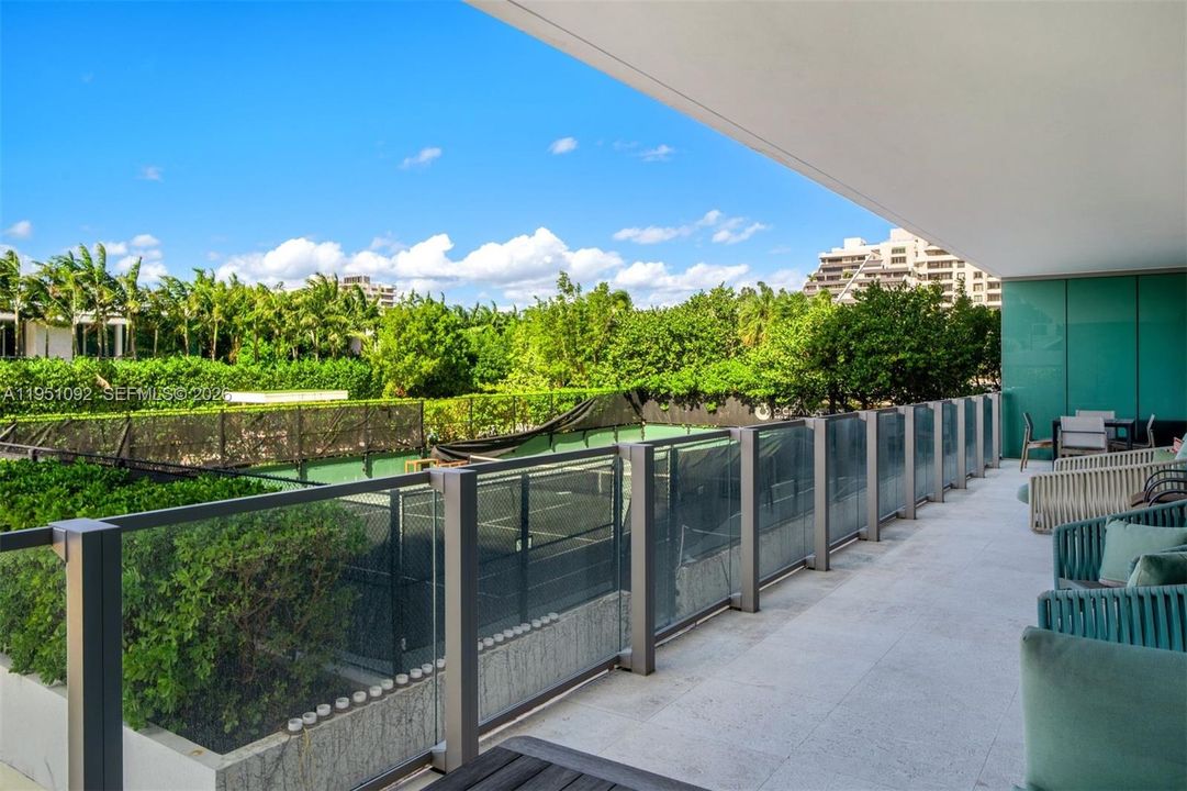 En Venta: $3,750,000 (2 camas, 3 baños, 1830 Pies cuadrados)