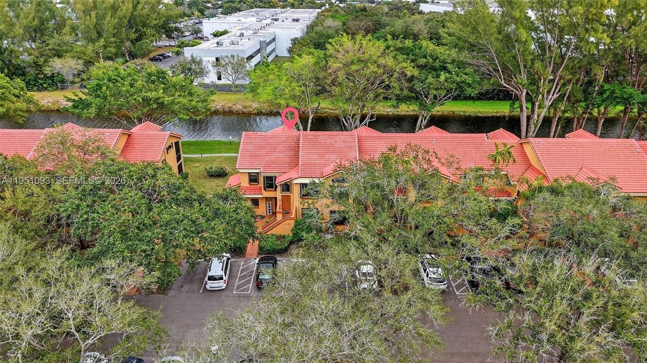 For Sale: $345,000 (2 beds, 2 baths, 1130 Square Feet)
