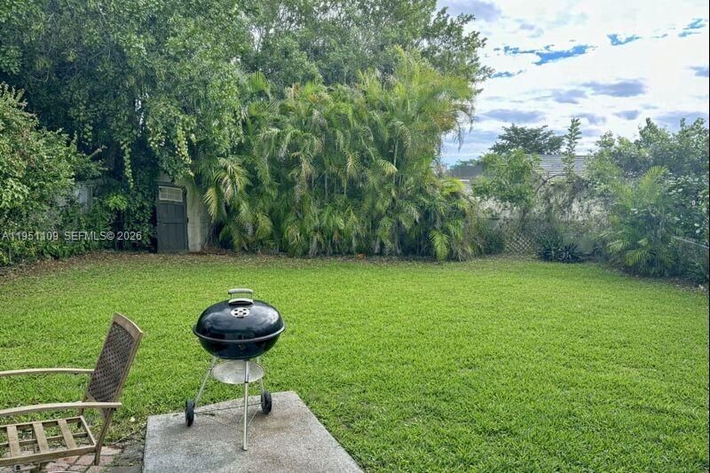 Activo con contrato: $380,000 (2 camas, 2 baños, 1147 Pies cuadrados)