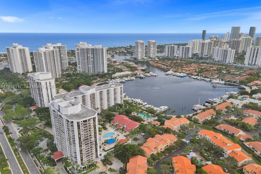 На продажу: $815,000 (3 спален, 2 ванн, 1820 Квадратных фут)