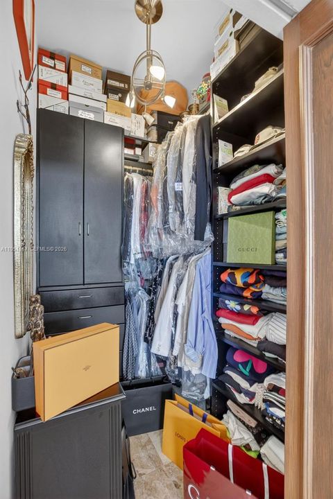 На продажу: $815,000 (3 спален, 2 ванн, 1820 Квадратных фут)