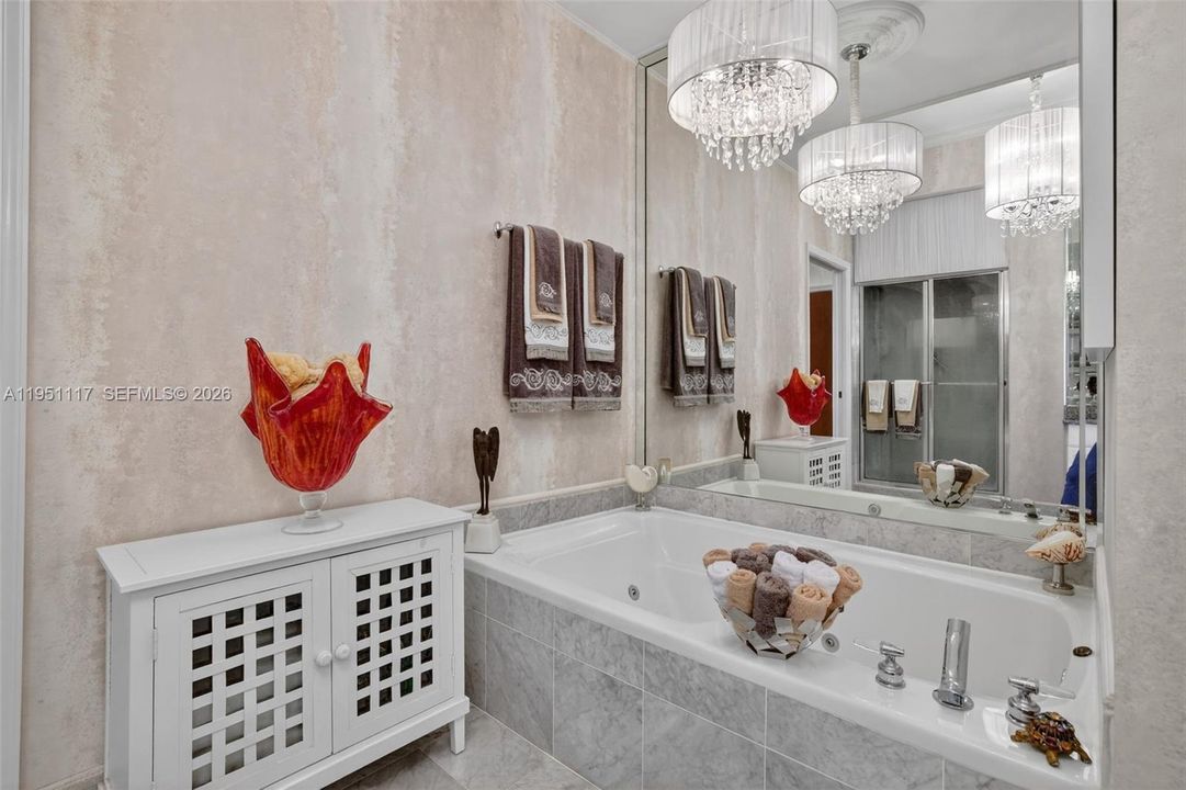 На продажу: $815,000 (3 спален, 2 ванн, 1820 Квадратных фут)