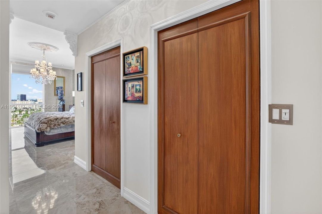 На продажу: $815,000 (3 спален, 2 ванн, 1820 Квадратных фут)