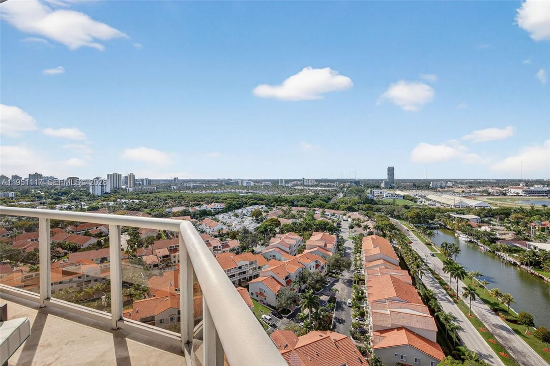 На продажу: $815,000 (3 спален, 2 ванн, 1820 Квадратных фут)