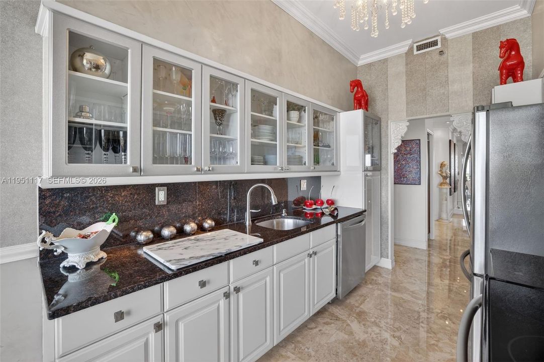 На продажу: $815,000 (3 спален, 2 ванн, 1820 Квадратных фут)