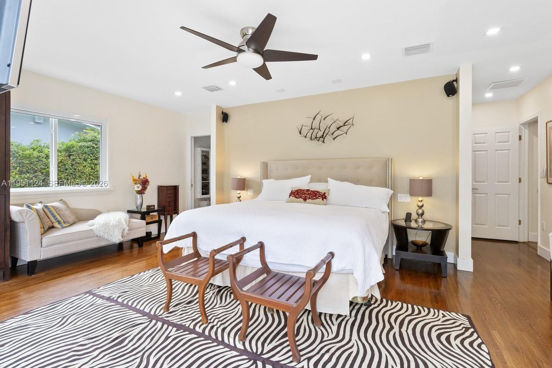 For Sale: $3,250,000 (5 beds, 4 baths, 2959 Square Feet)