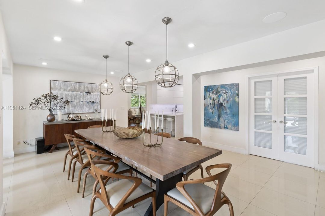For Sale: $3,250,000 (5 beds, 4 baths, 2959 Square Feet)