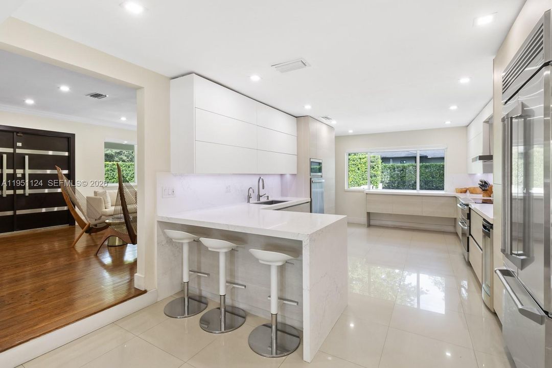 For Sale: $3,250,000 (5 beds, 4 baths, 2959 Square Feet)