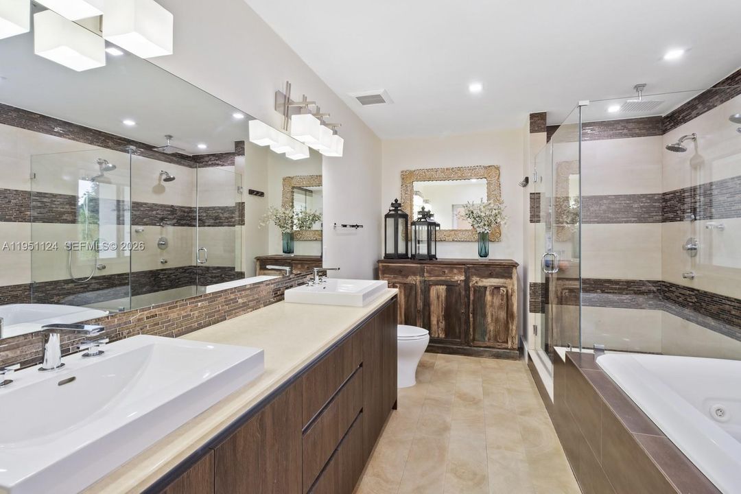 For Sale: $3,250,000 (5 beds, 4 baths, 2959 Square Feet)