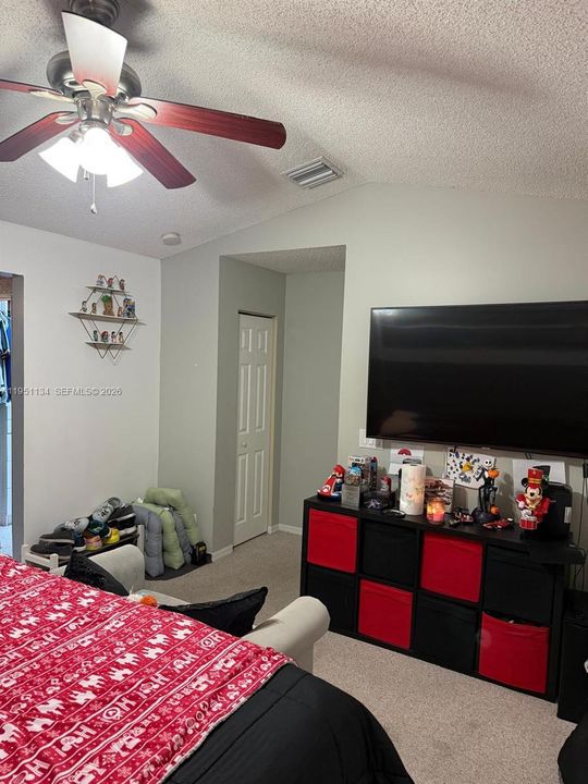 Active With Contract: $635,000 (3 beds, 2 baths, 1420 Square Feet)